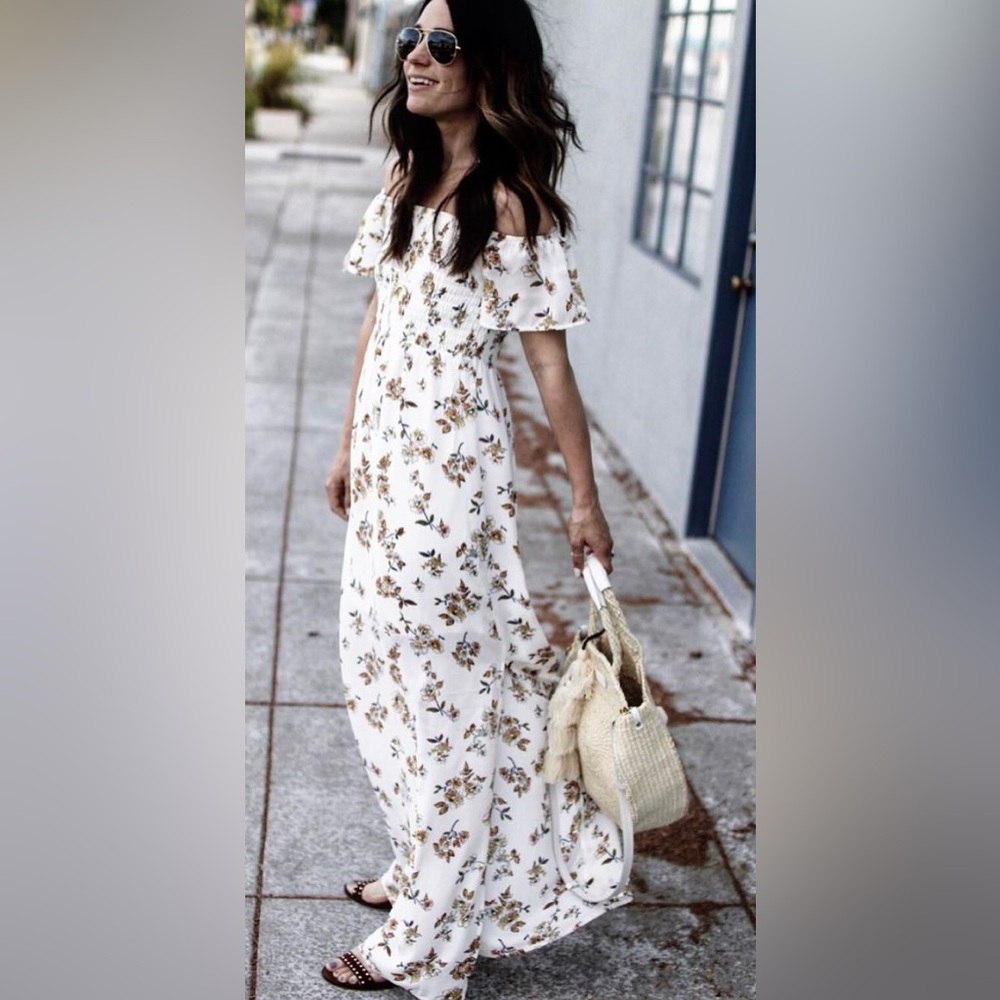 Nordstrom Socialite White Floral Off Shoulder Maxi Dress